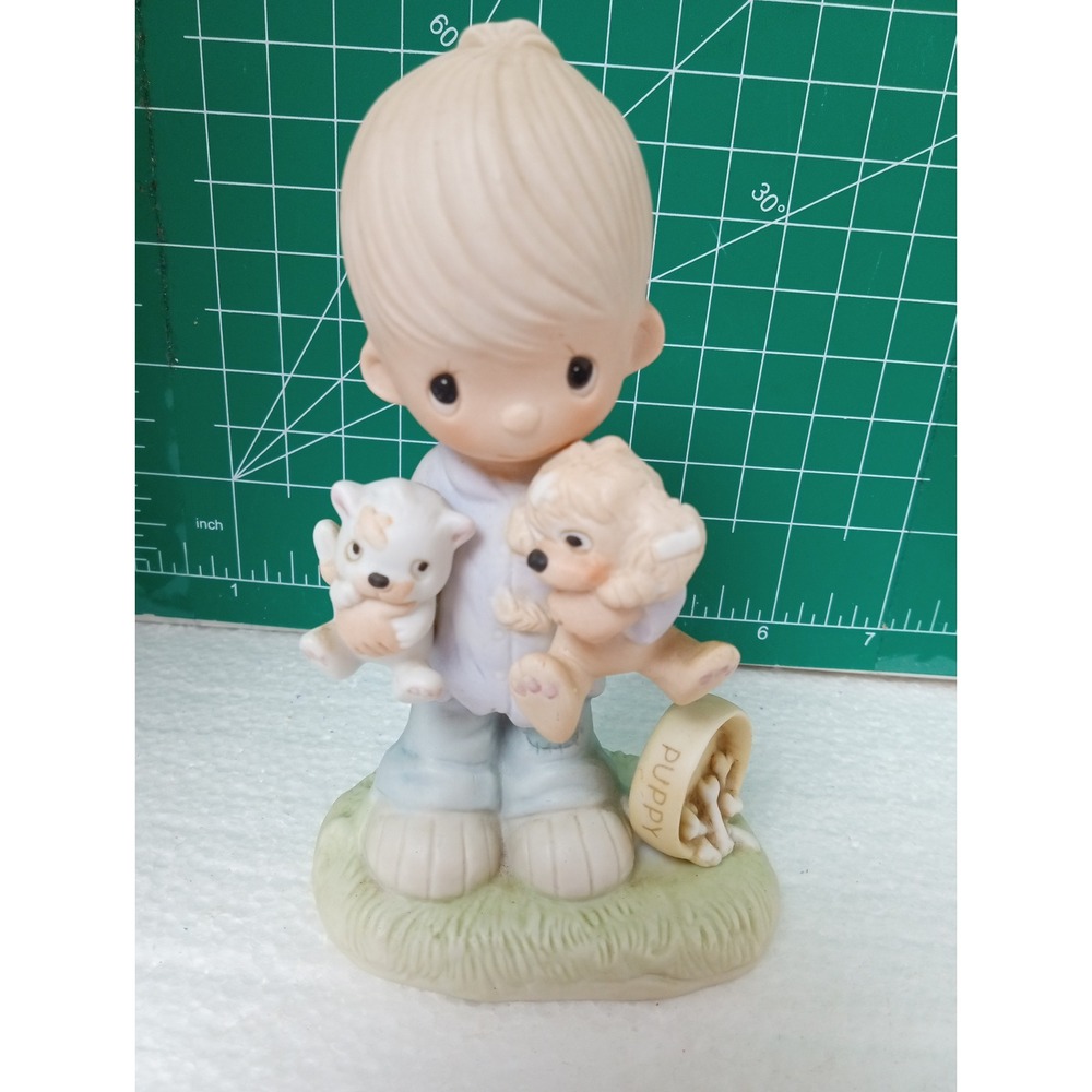 Precious Moments Figurine "Blessed Are‎ The Peacemakers" Boy With Puppies